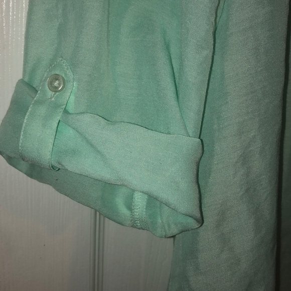 Express mint button down top - Picture 3 of 4